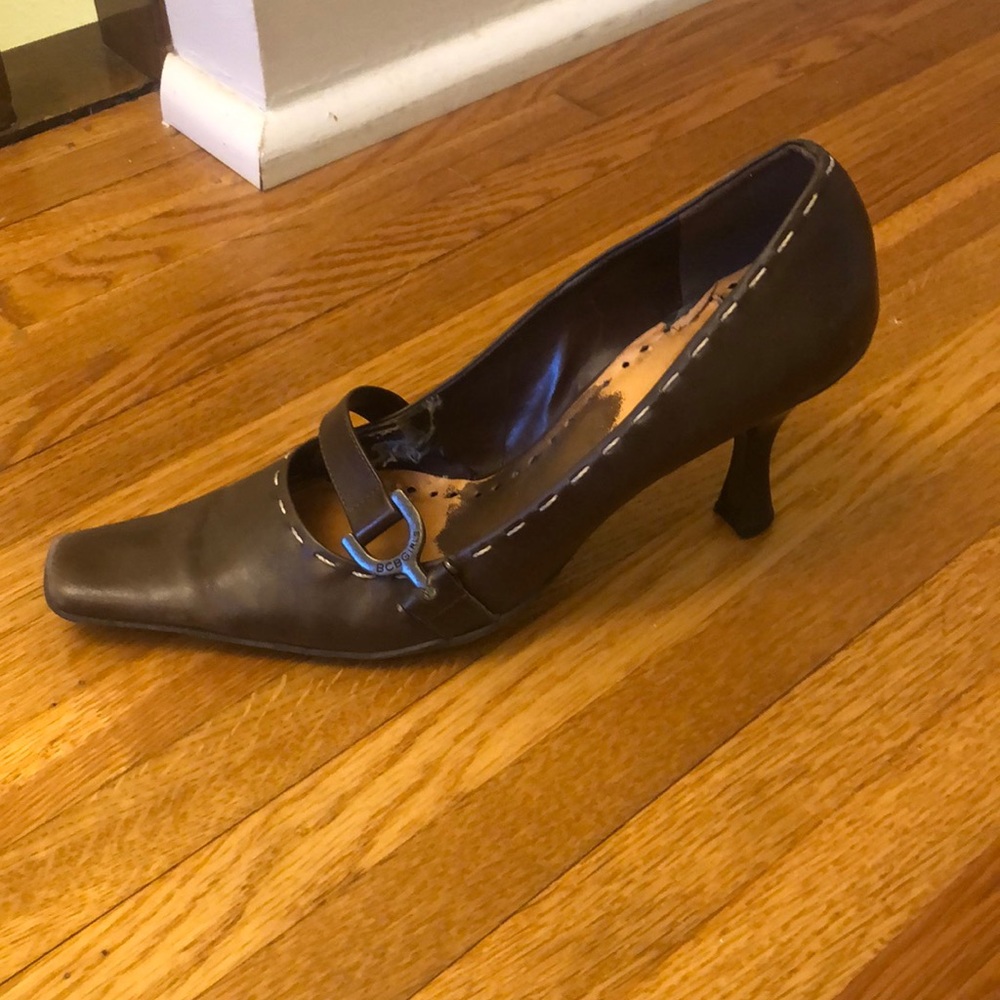 BCBG Pump - Picture 1 of 1